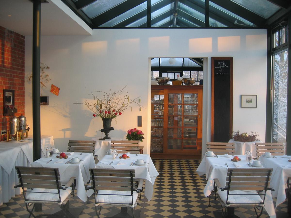 Seehotel Am Neuklostersee Kültér fotó