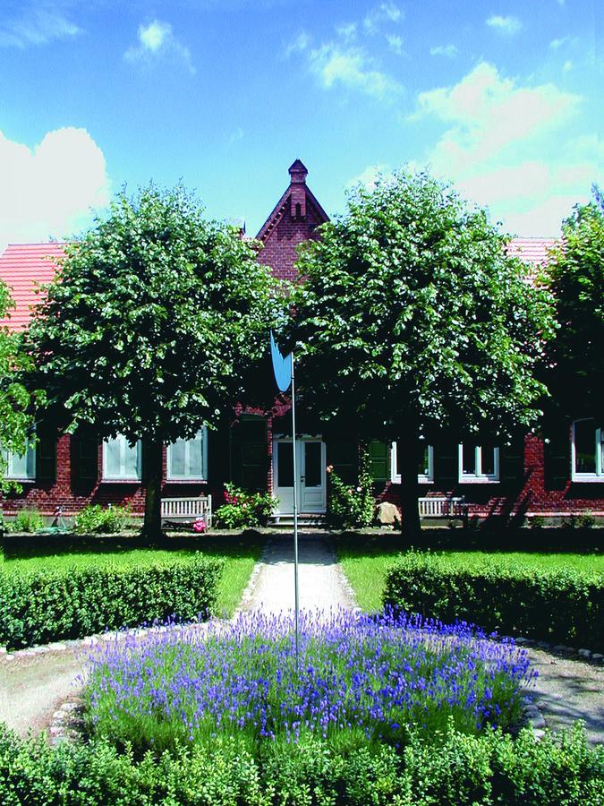 Seehotel Am Neuklostersee Kültér fotó